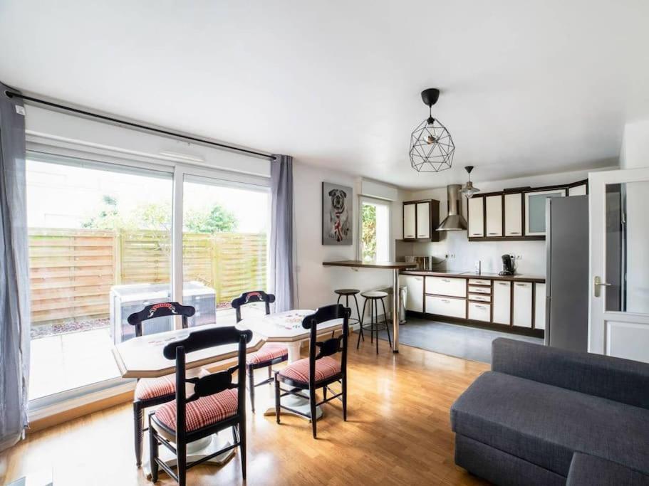 Les Paves De Prague - Appartement Pour 4 A 10 Minutes De Disneyland Paris Montévrain Exteriör bild