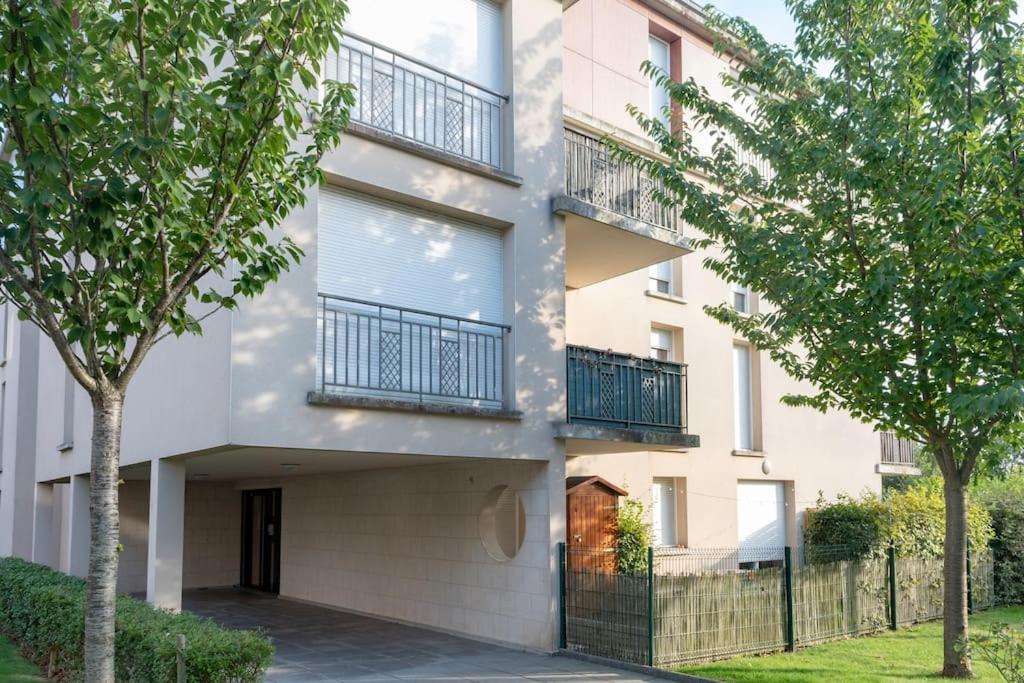 Les Paves De Prague - Appartement Pour 4 A 10 Minutes De Disneyland Paris Montévrain Exteriör bild